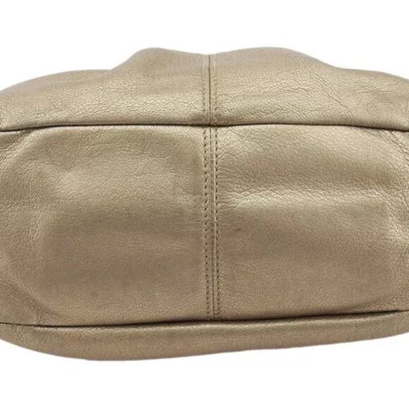 Salvatore Ferragamo Handbag Vara Leather x Gold Hardware Authentic Used - Picture 5 of 10